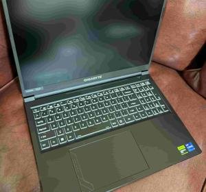 Gigabyte G6 KF Used Gaming Laptop – 16″ 165Hz | Core i7-13620H | RTX 4060 | 16GB | 1TB SSD